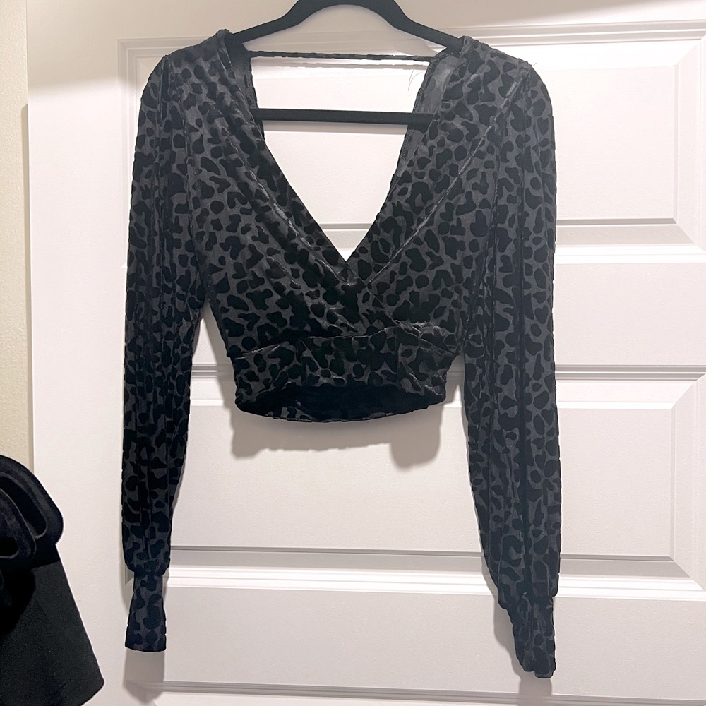 Windsor Long Sleeve Crop
